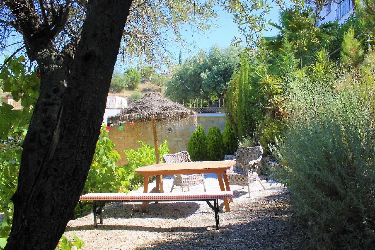Bed and Breakfast El Nispero Dulce Alcaucín