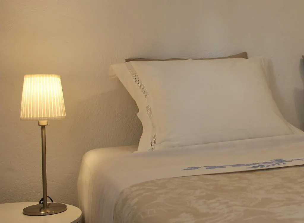 Bed and Breakfast El Nispero Dulce Alcaucín